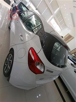 هیوندای i10